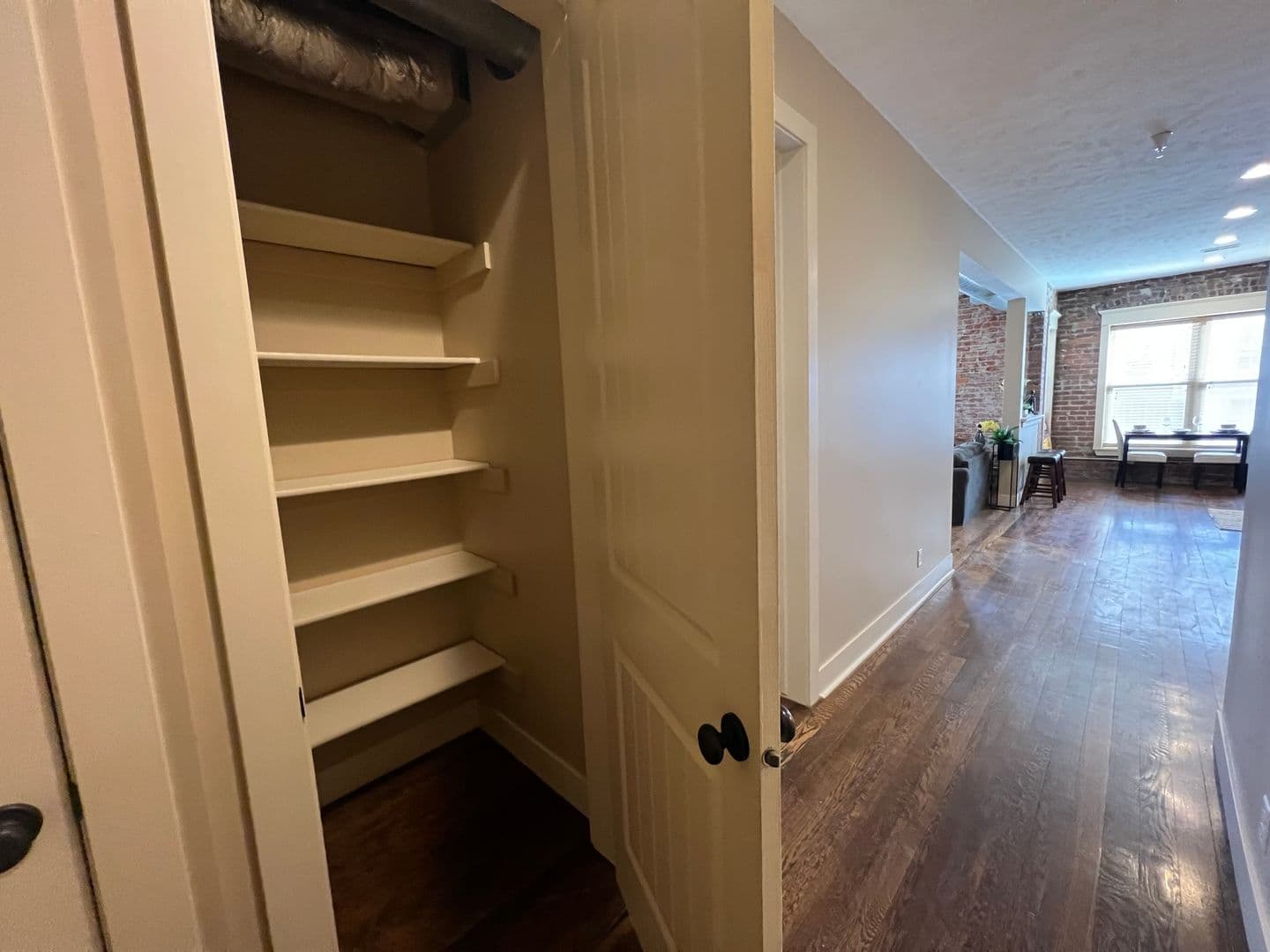 Omaha Apartment: 2934 Leavenworth