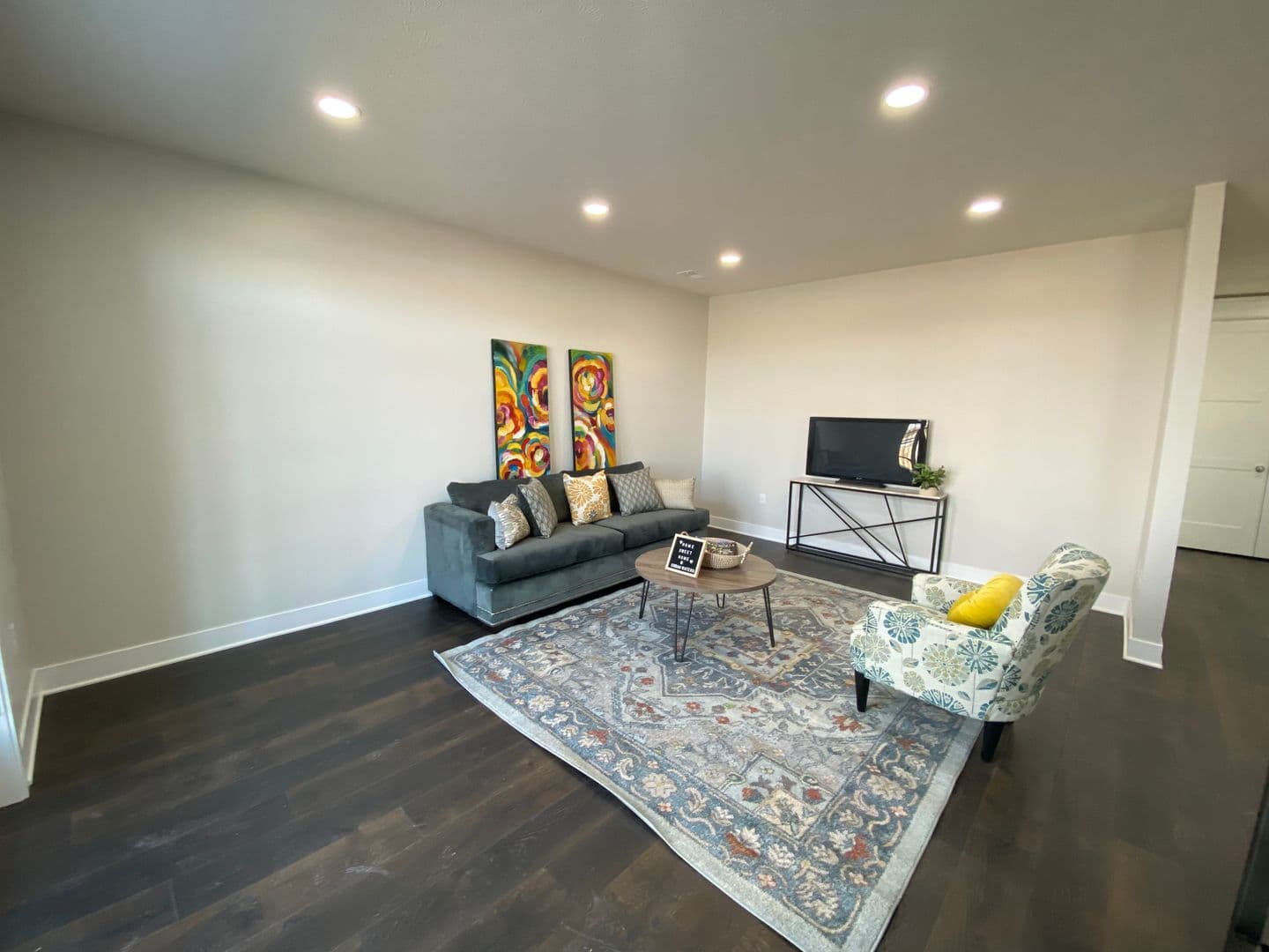 Omaha Apartment: 13108 Lincoln Road