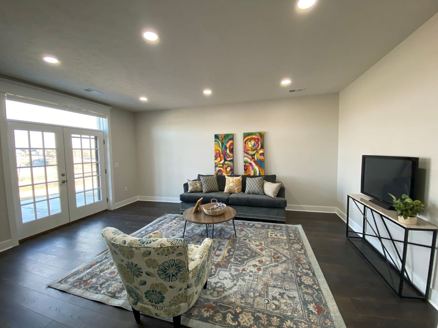 Omaha Apartment: 13108 Lincoln Road