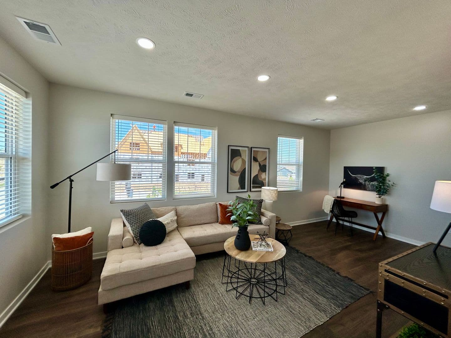 Omaha Apartment: 13041 Cornhusker Road
