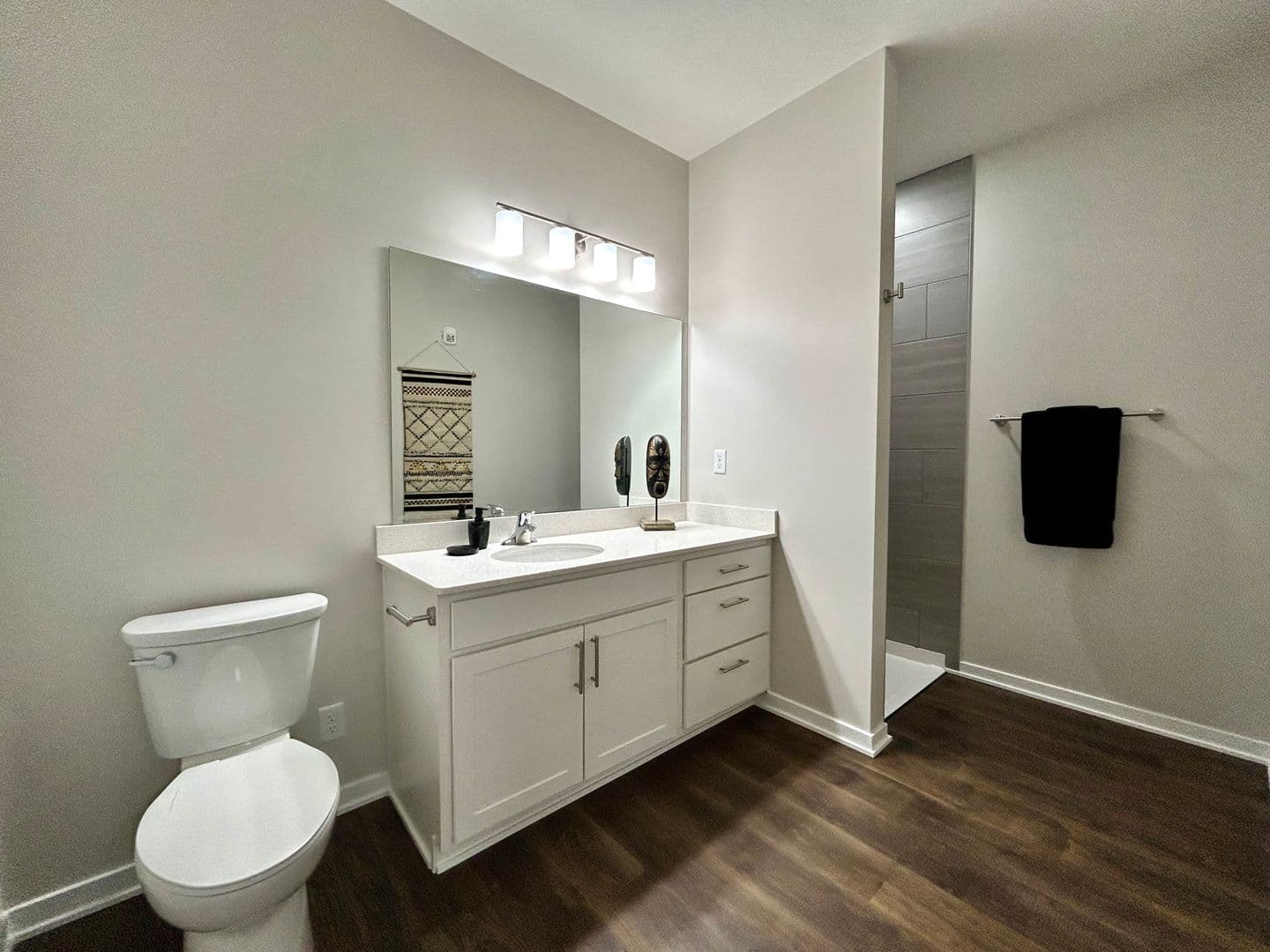 Omaha Apartment: 13041 Cornhusker Road