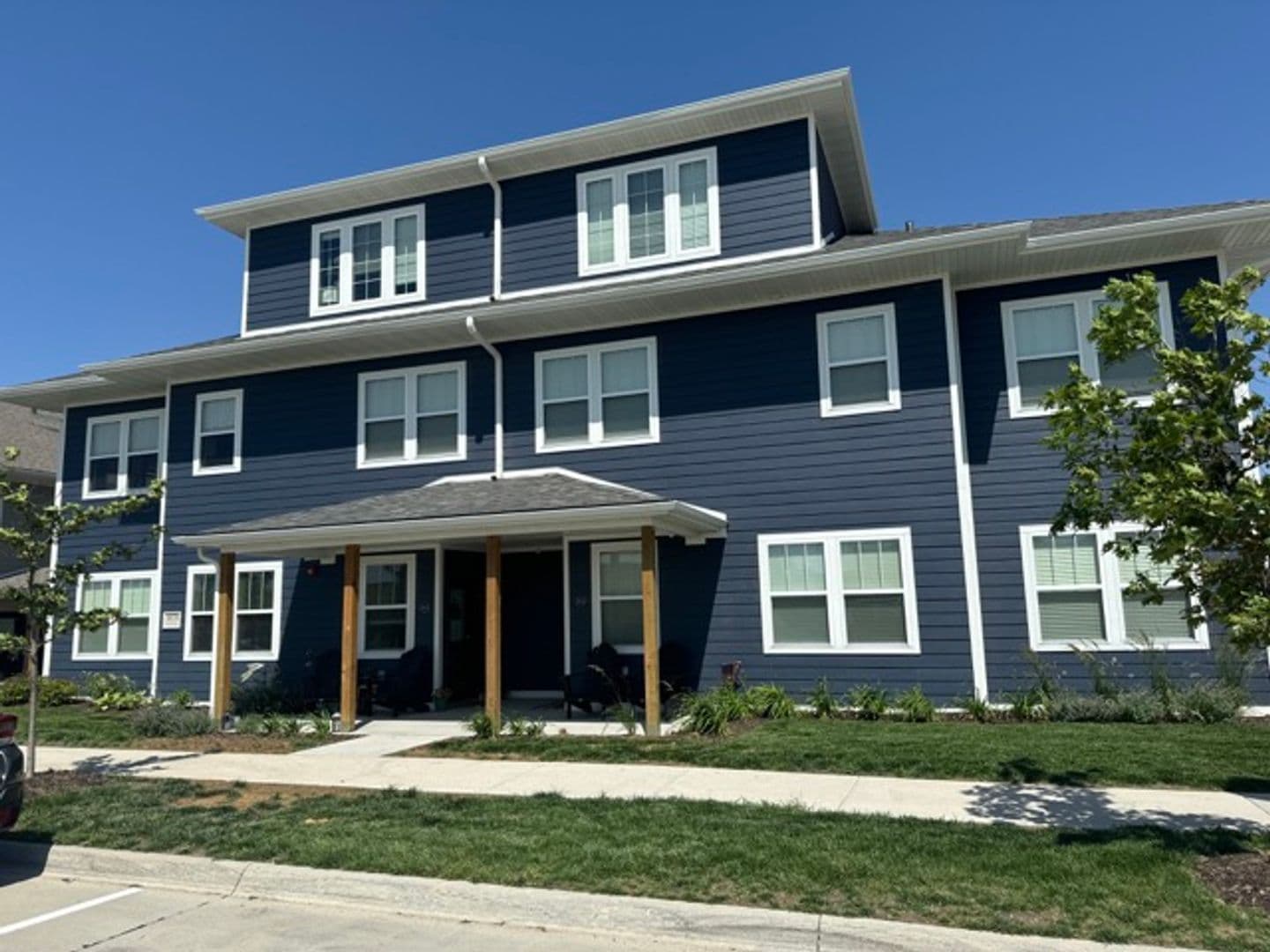 Omaha Apartment: 13041 Cornhusker Road