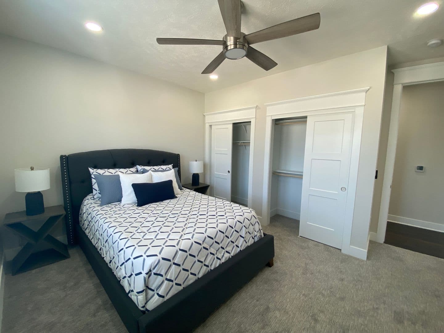 Omaha Apartment: 13108 Lincoln Road
