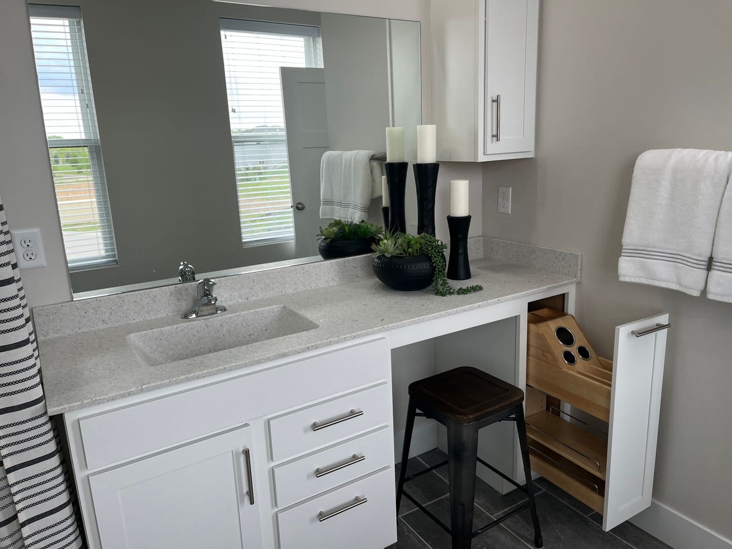 Elkhorn Apartment: 6108 Coventry Drive 102