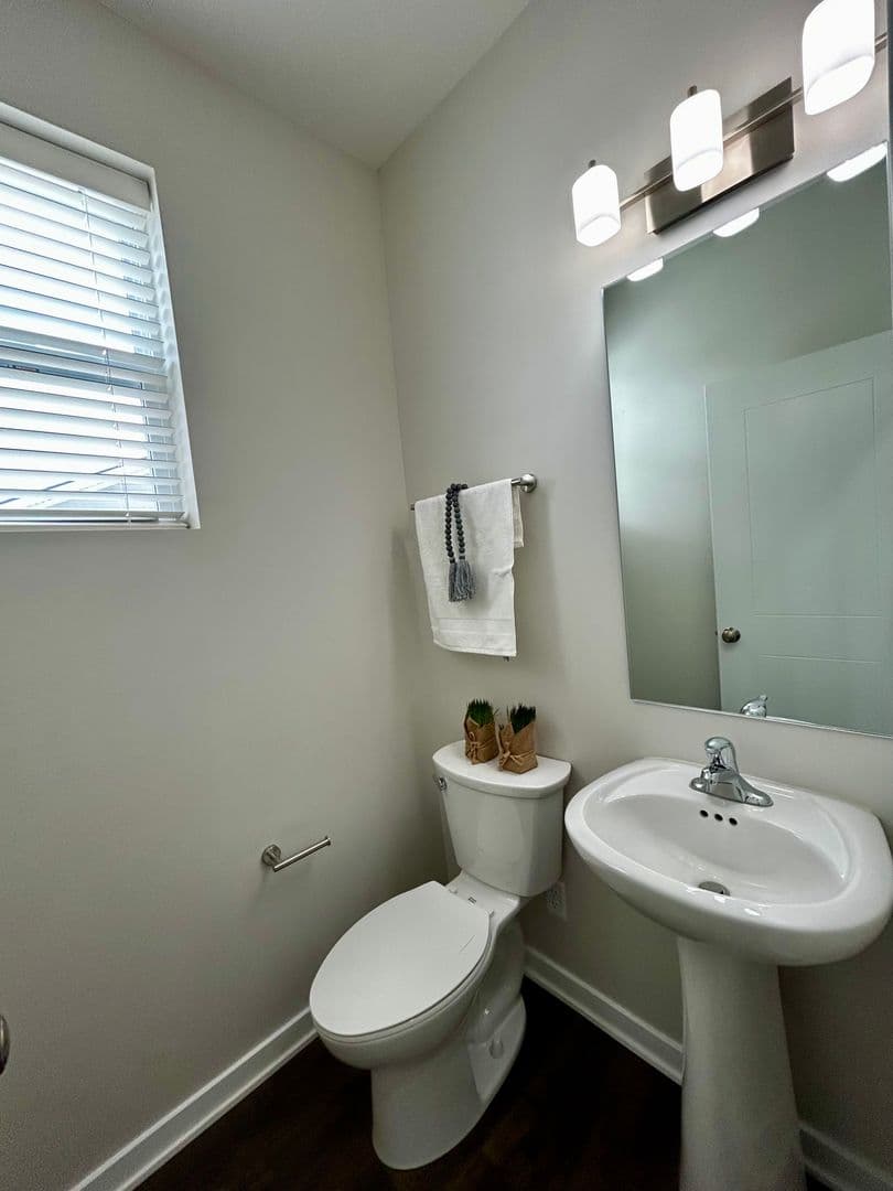 Omaha Apartment: 13041 Cornhusker Road