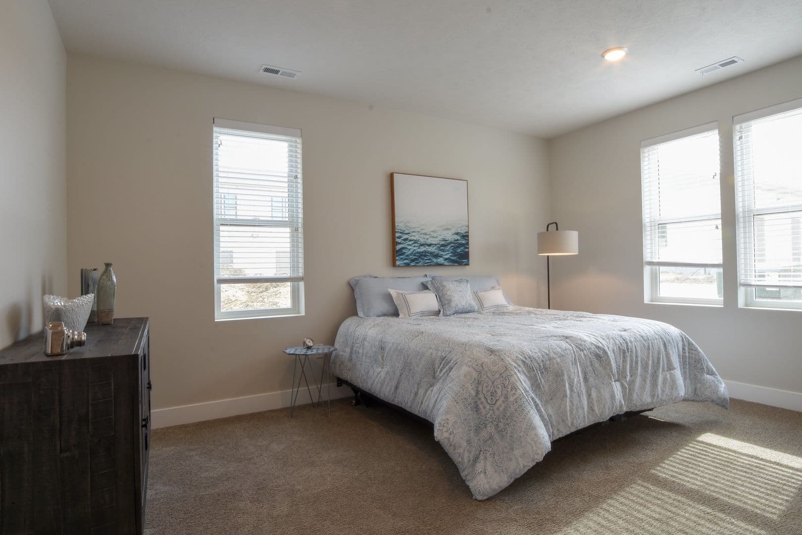 Omaha Apartment: 13178 Lincoln Road