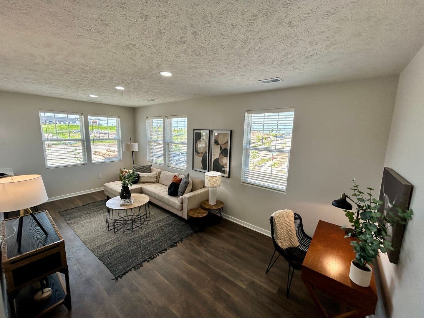 Omaha Apartment: 13041 Cornhusker Road