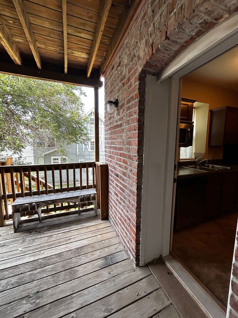 Omaha Apartment: 3009 Harney Street
