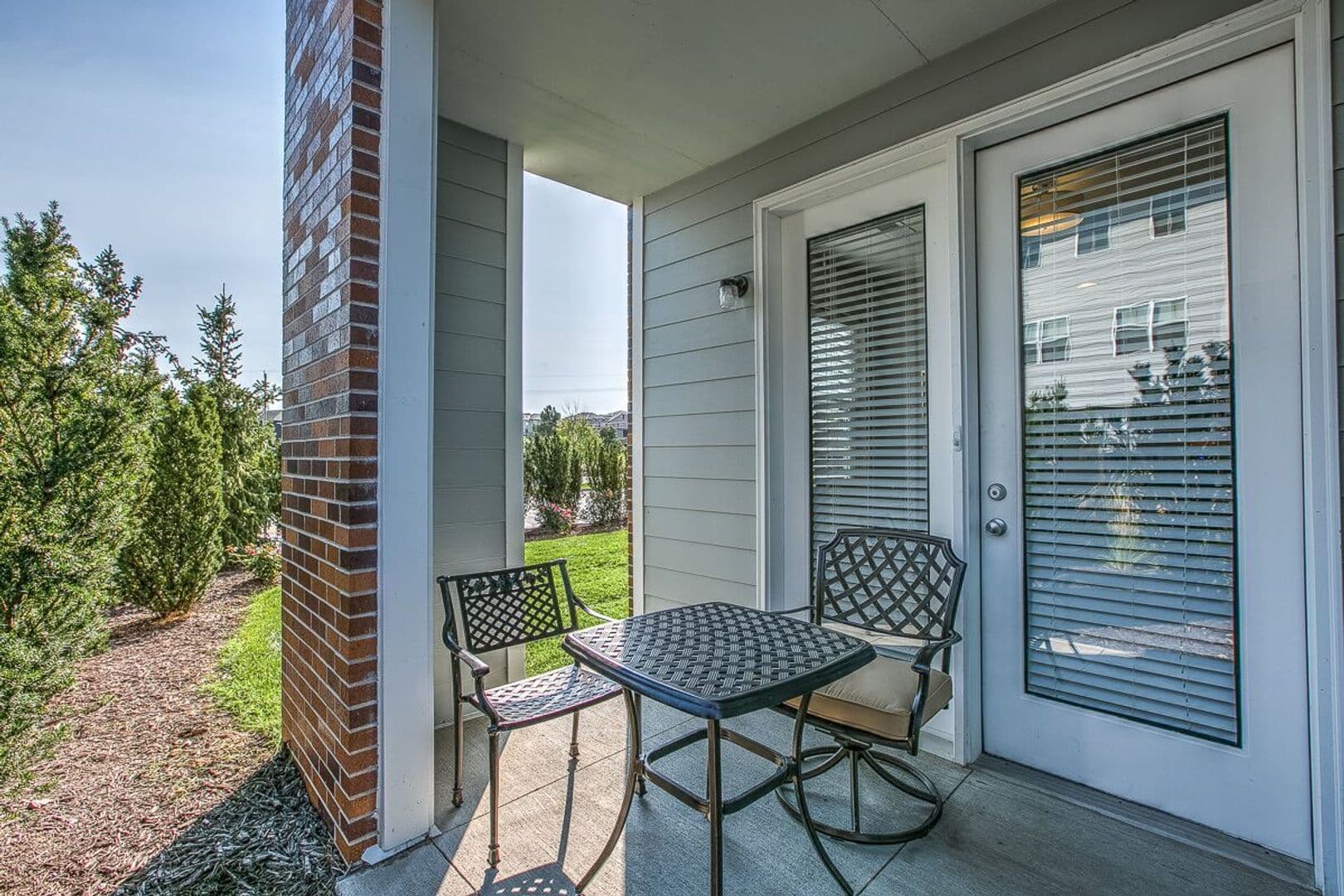 Elkhorn Apartment: 1010 N. 192nd Court, 1004 N. 192nd Court, 1011 N. 192nd Court