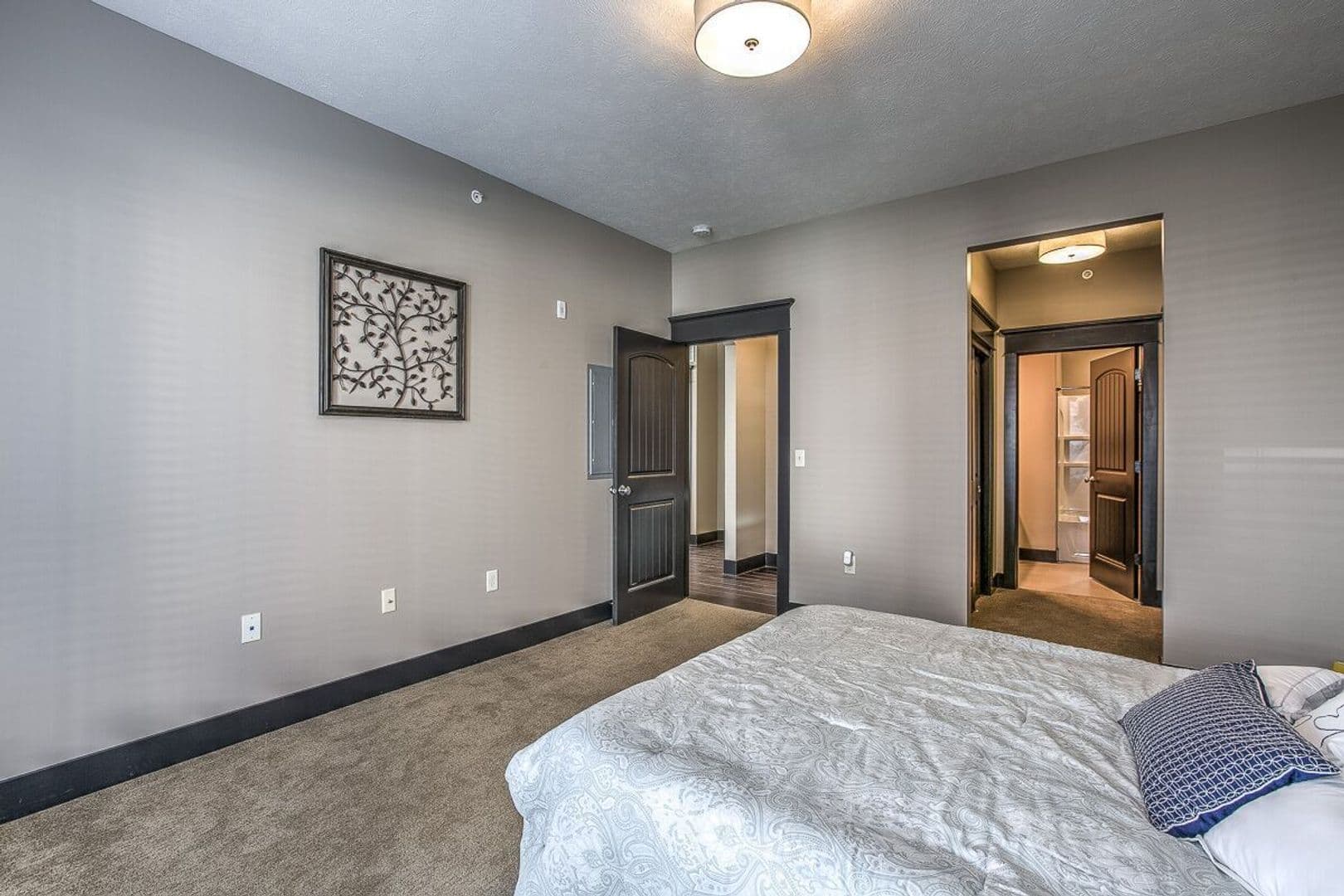 Elkhorn Apartment: 1010 N. 192nd Court, 1004 N. 192nd Court, 1011 N. 192nd Court
