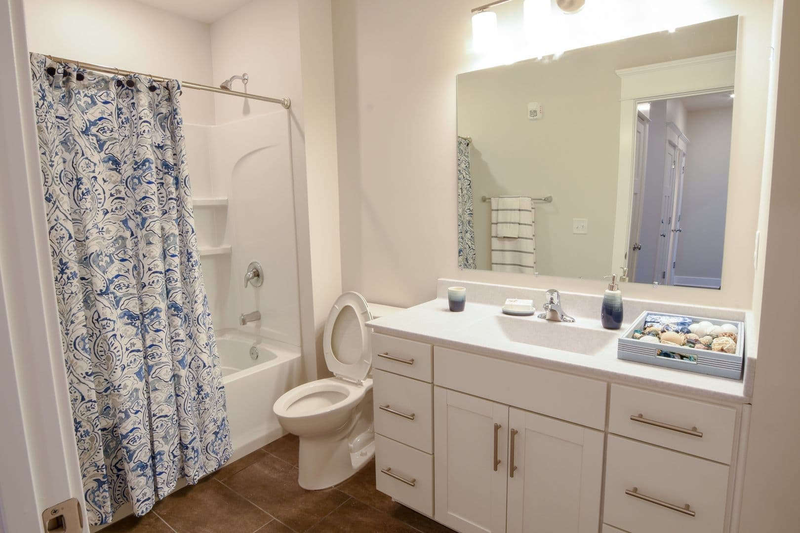 Omaha Apartment: 13178 Lincoln Road