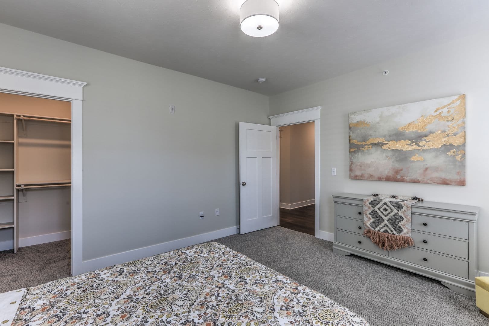 Elkhorn Apartment: 6108 Coventry Drive 102