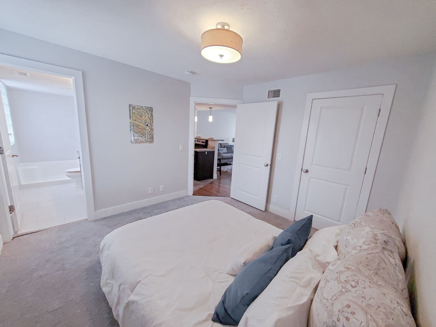 Omaha Apartment: 628 Park Avenue