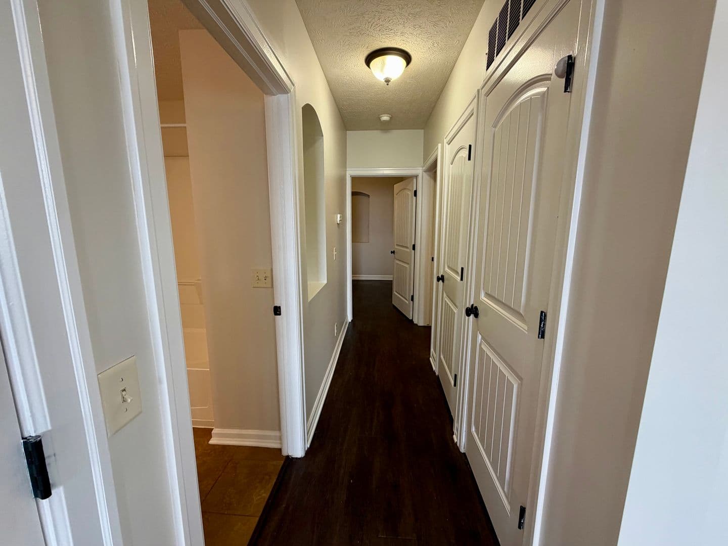 Omaha Apartment: 601-617 S. 31st Avenue