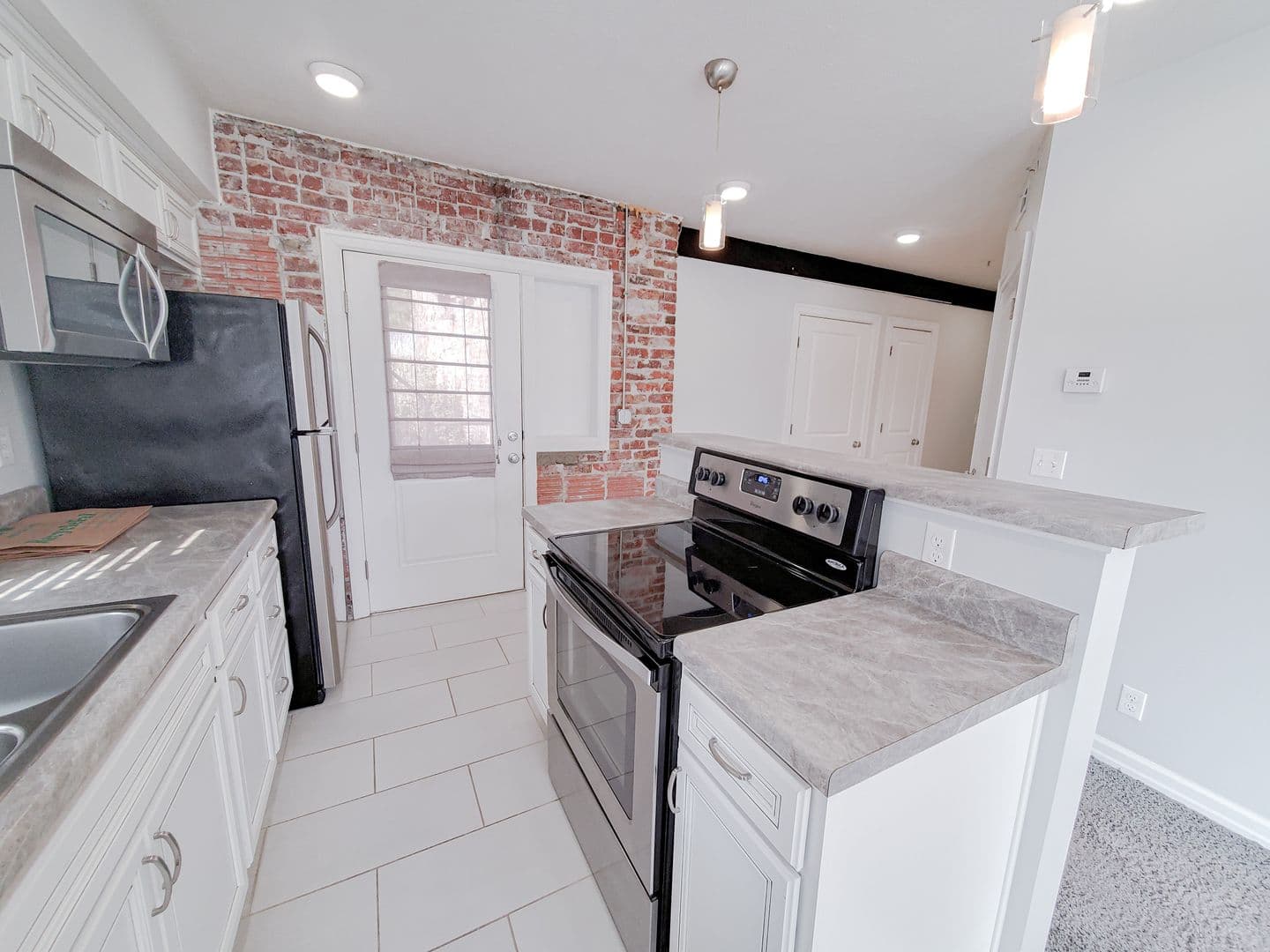 Omaha Apartment: 528 S. 29th Street