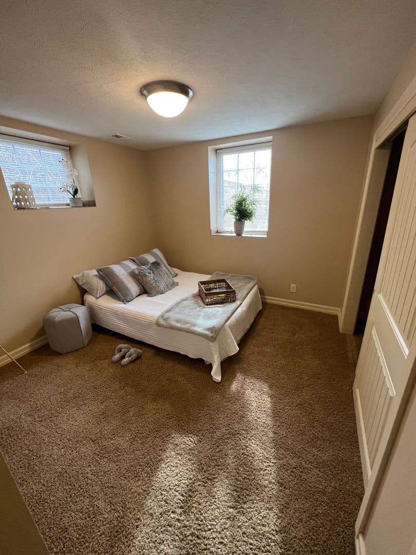 Omaha Apartment: 814 S. 38th Street