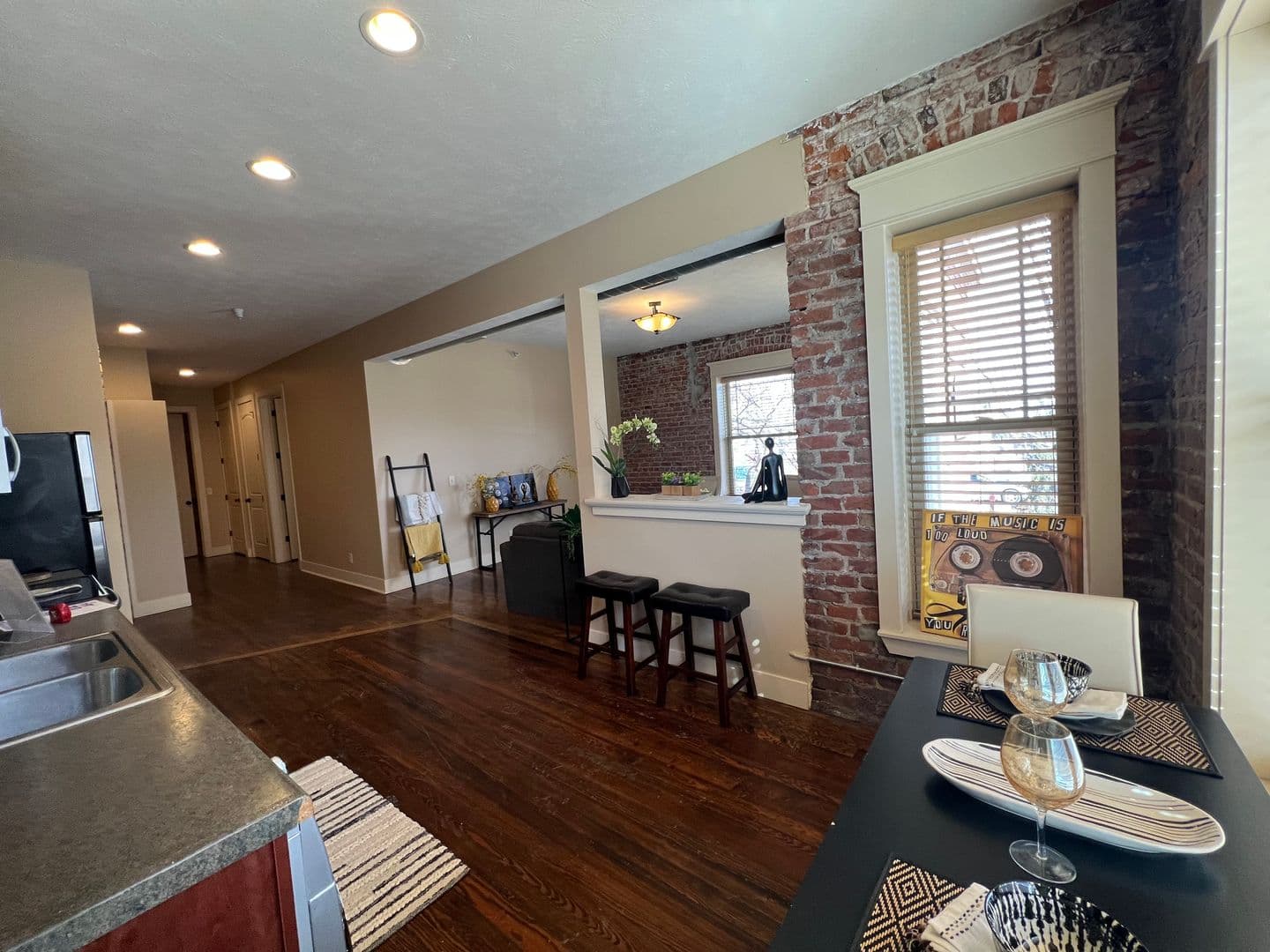 Omaha Apartment: 2934 Leavenworth