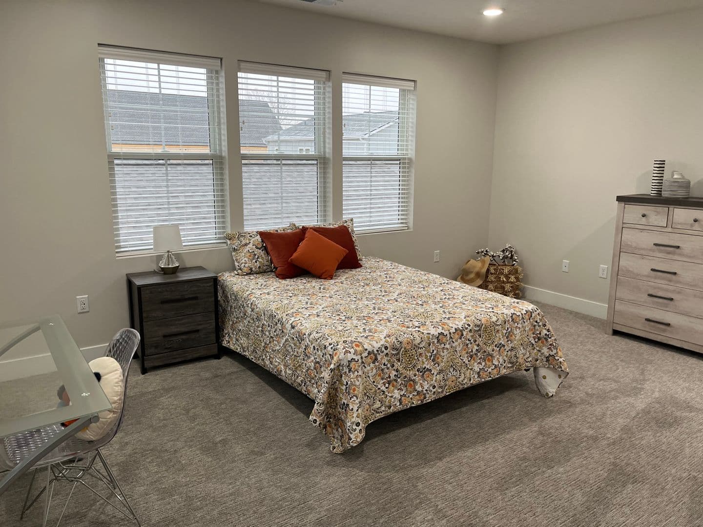 Omaha Apartment: 13108 Lincoln Road