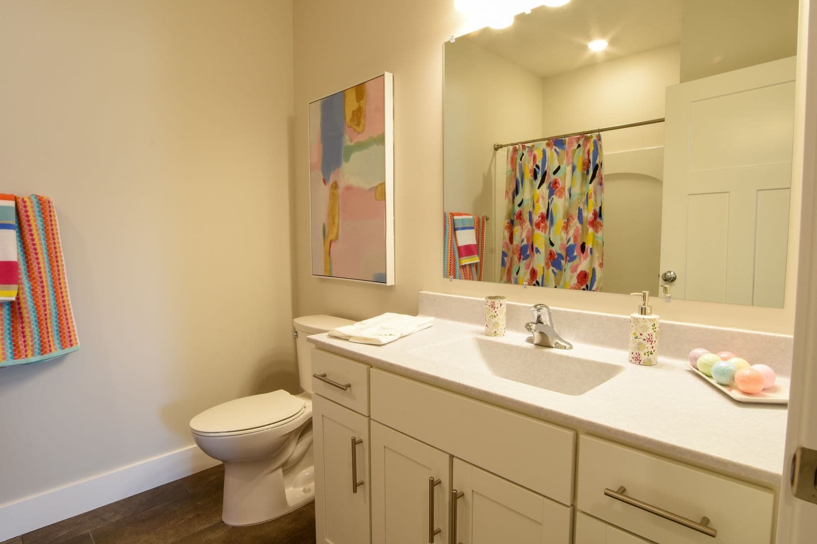 Omaha Apartment: 13178 Lincoln Road