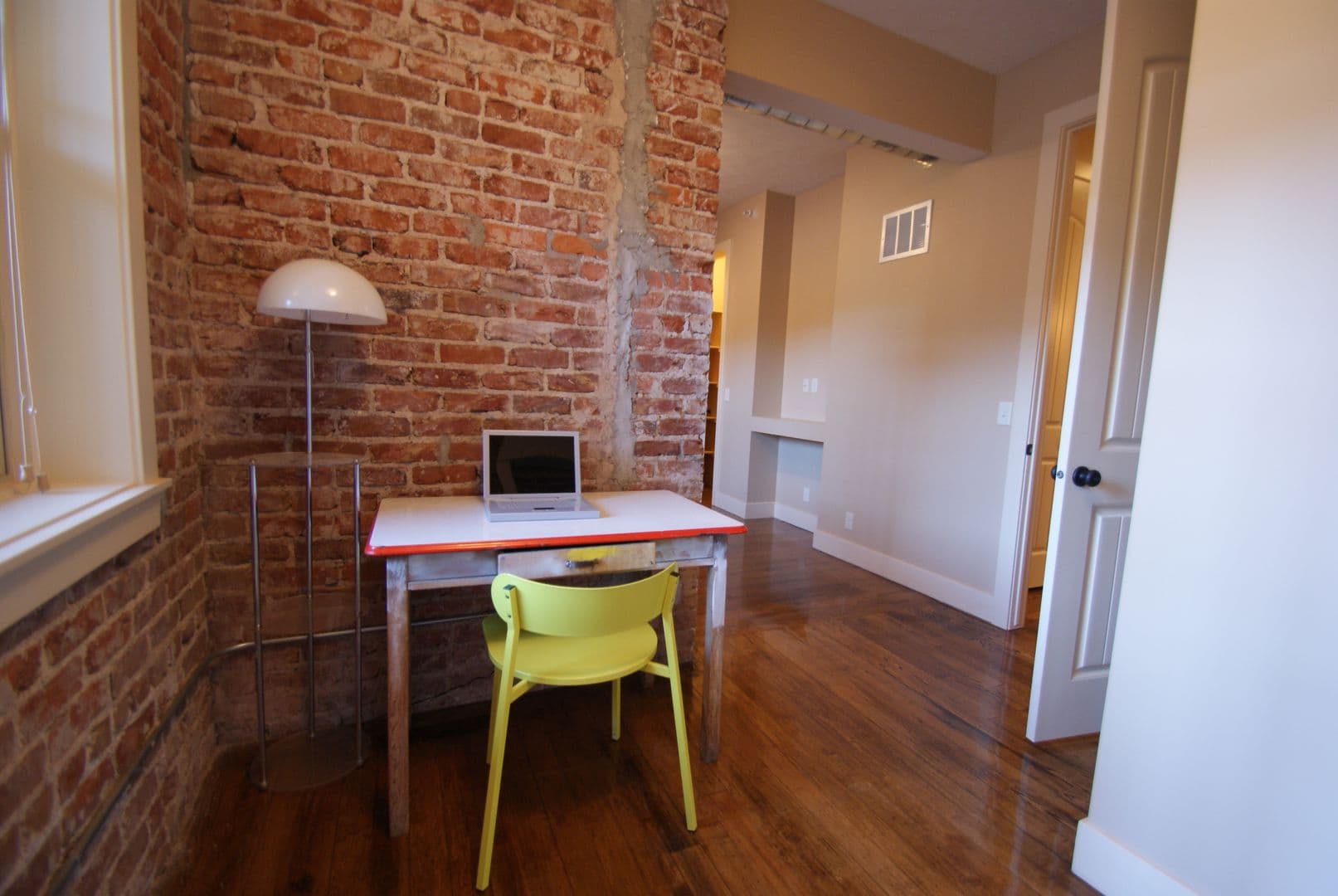 Omaha Apartment: 2934 Leavenworth