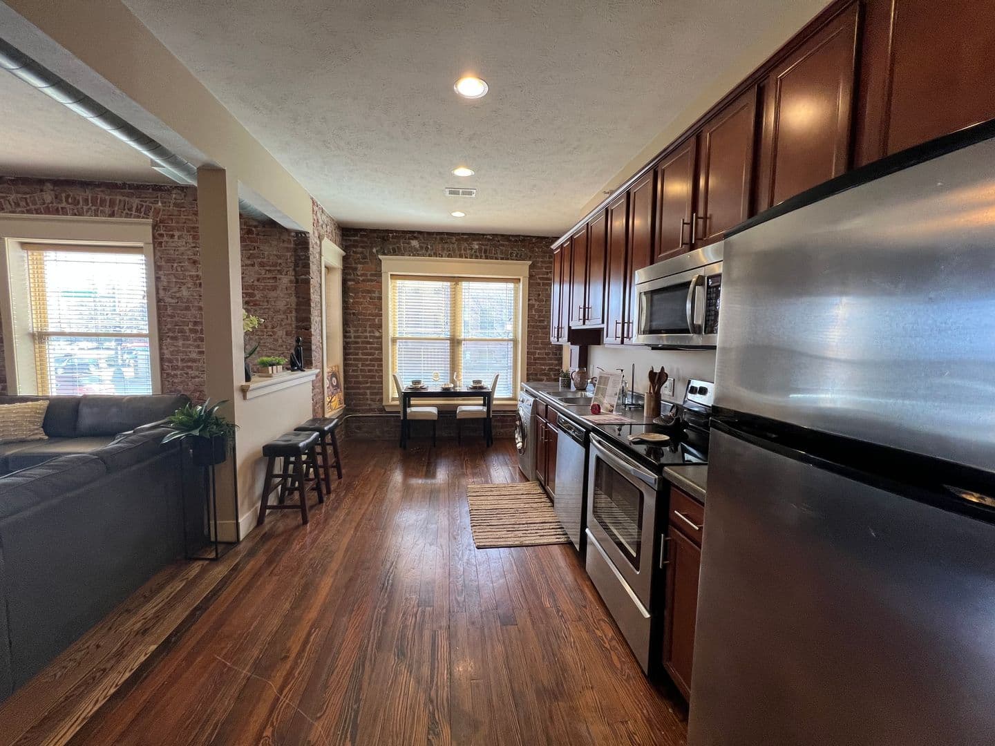 Omaha Apartment: 2934 Leavenworth