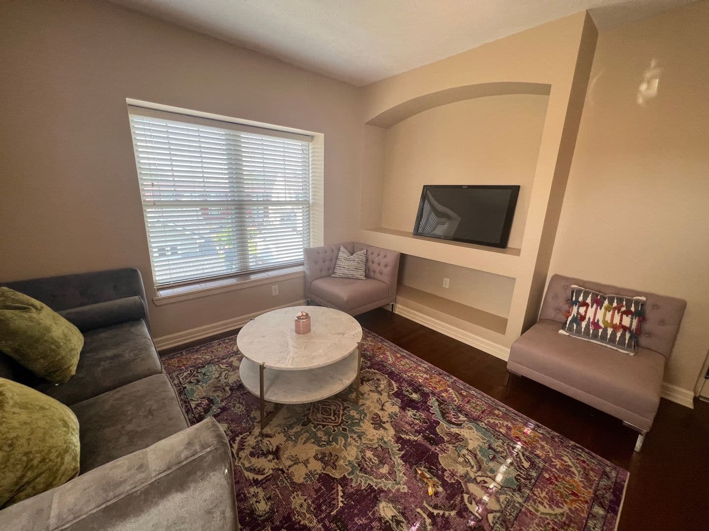 Omaha Apartment: 3007 Jackson Street