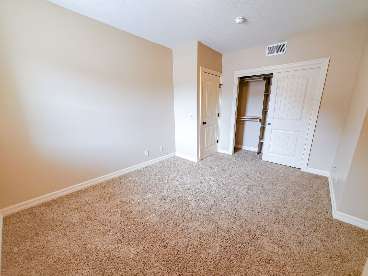 Omaha Apartment: 601-617 S. 31st Avenue