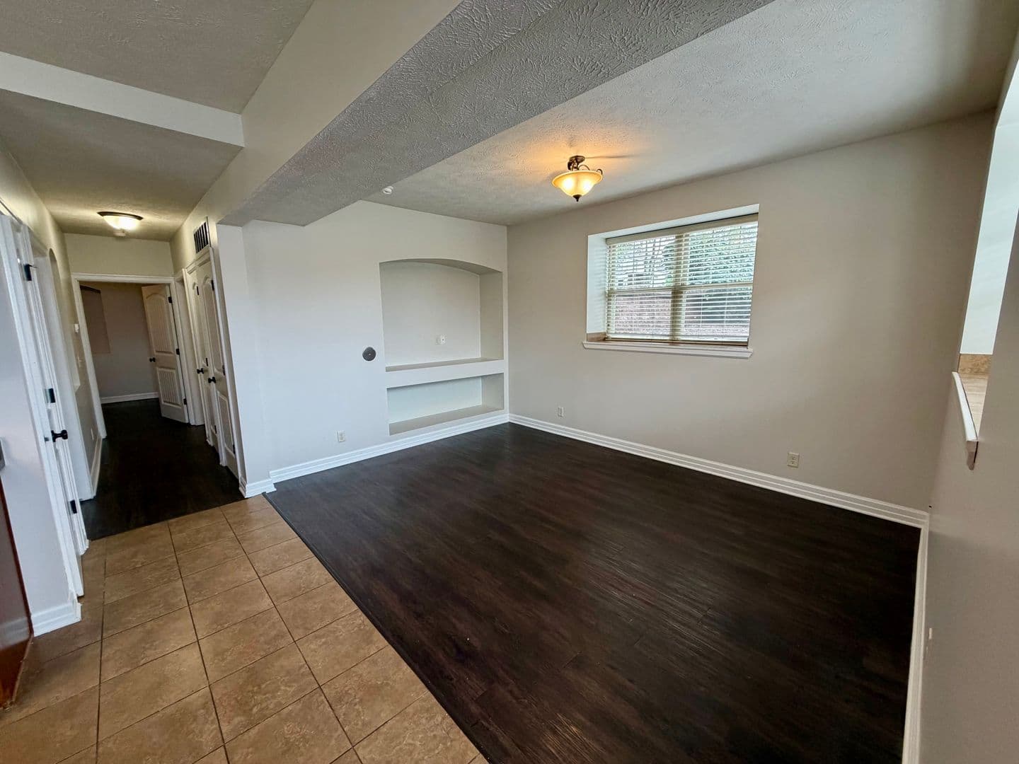 Omaha Apartment: 601-617 S. 31st Avenue