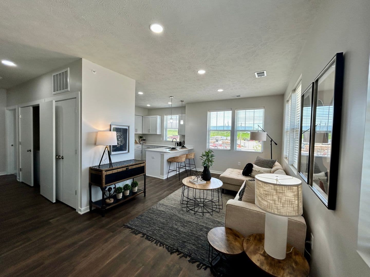 Omaha Apartment: 13041 Cornhusker Road