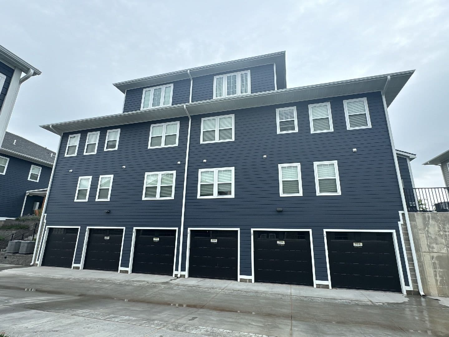 Omaha Apartment: 13041 Cornhusker Road