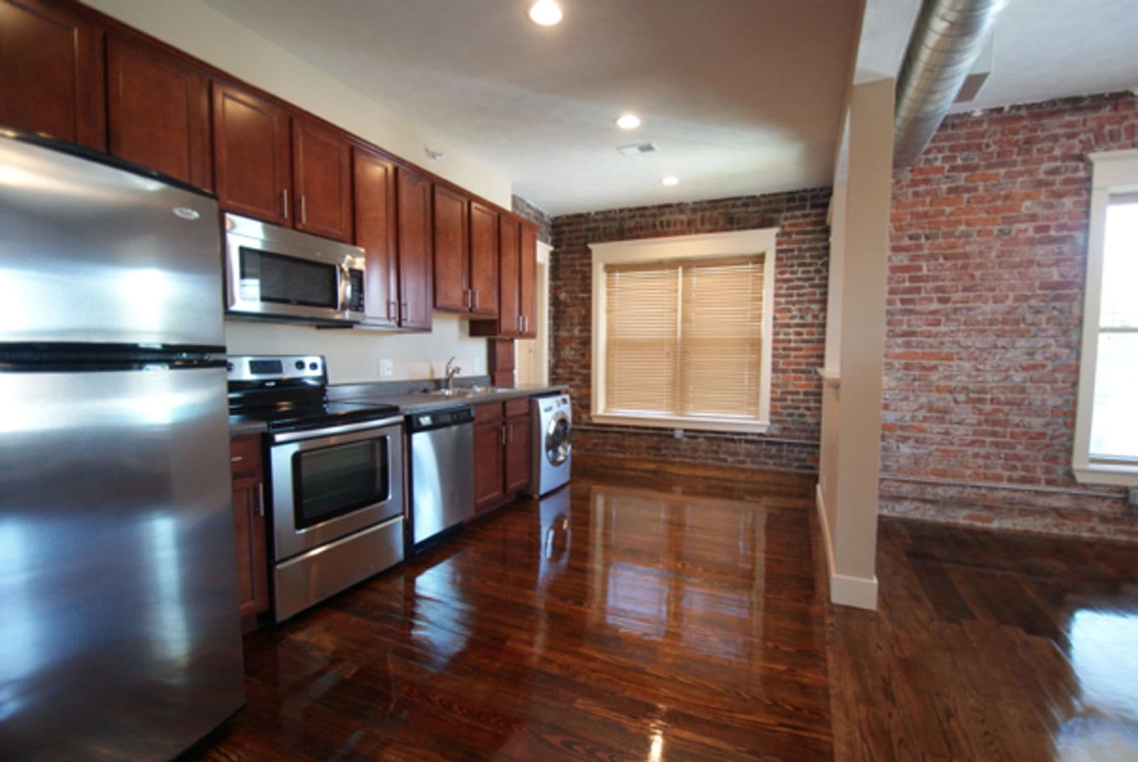 Omaha Apartment: 2934 Leavenworth