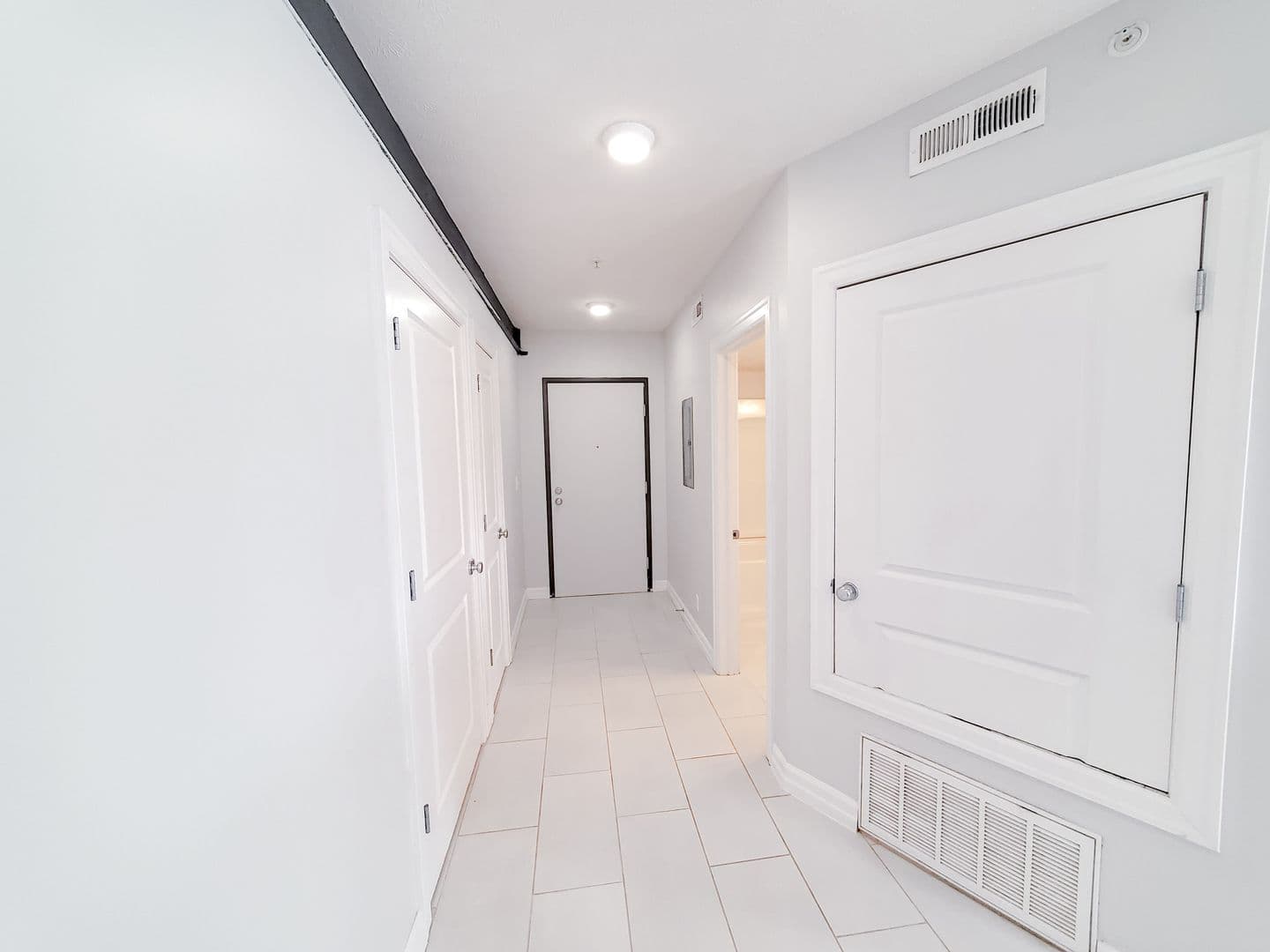 Omaha Apartment: 528 S. 29th Street