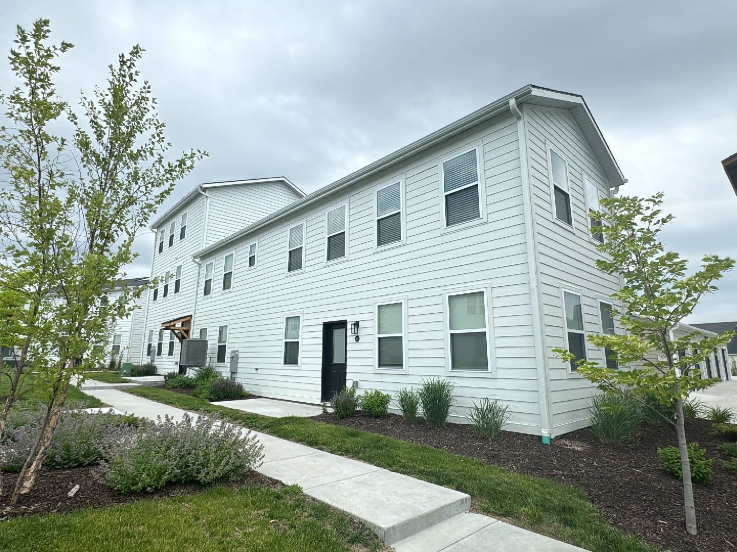 Omaha Apartment: 13041 Cornhusker Road