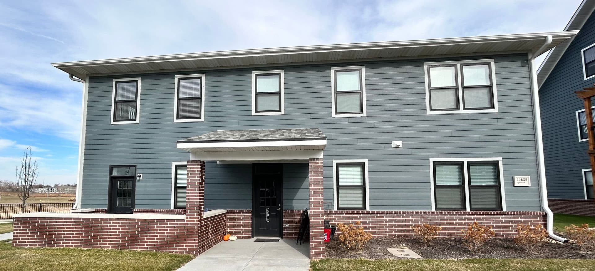 Elkhorn Apartment: 6108 Coventry Drive 102