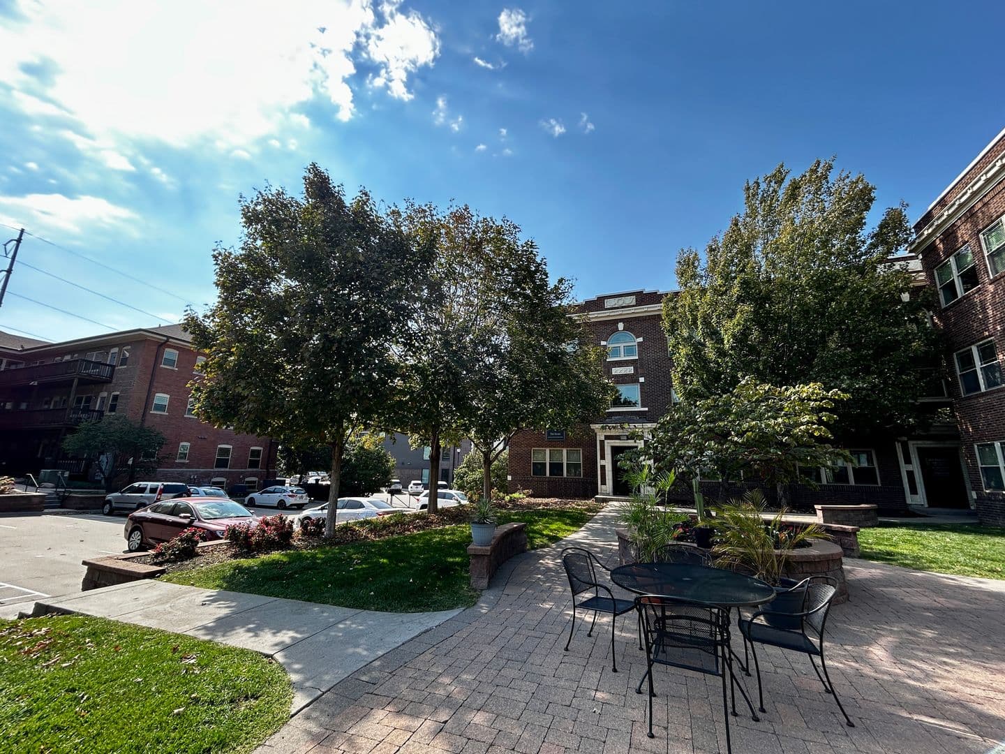 Omaha Apartment: 628 Park Avenue