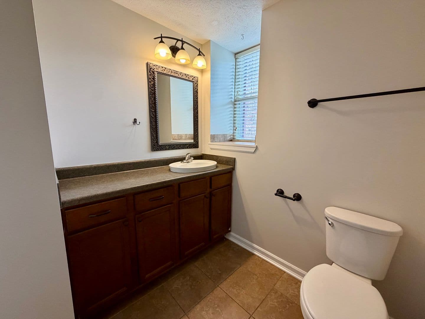 Omaha Apartment: 601-617 S. 31st Avenue
