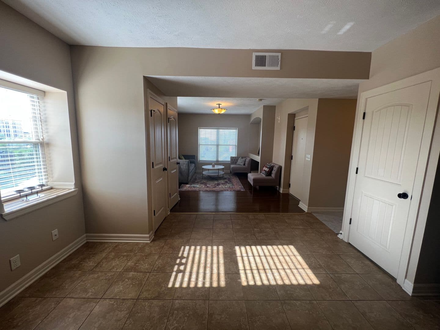 Omaha Apartment: 3007 Jackson Street