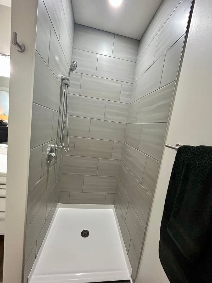 Omaha Apartment: 13041 Cornhusker Road