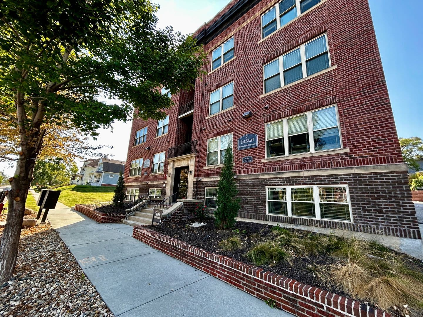 Omaha Apartment: 528 S. 29th Street