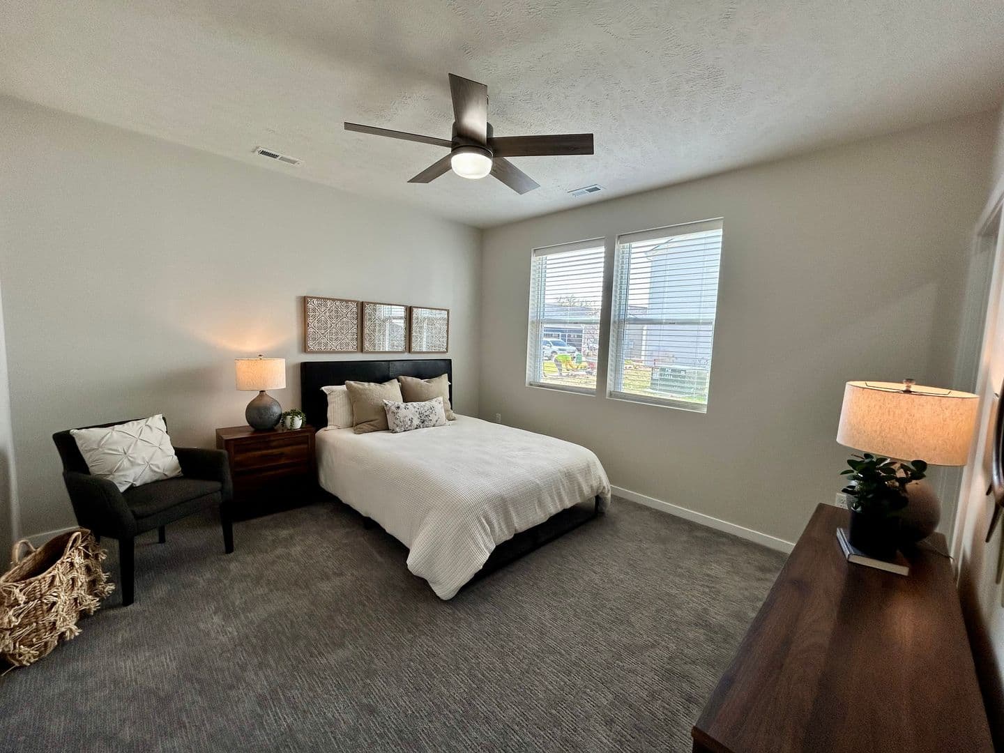Omaha Apartment: 13108 Lincoln Road