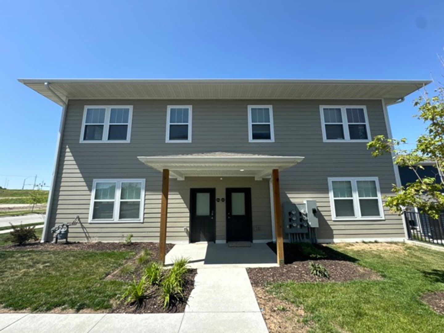 Omaha Apartment: 13041 Cornhusker Road