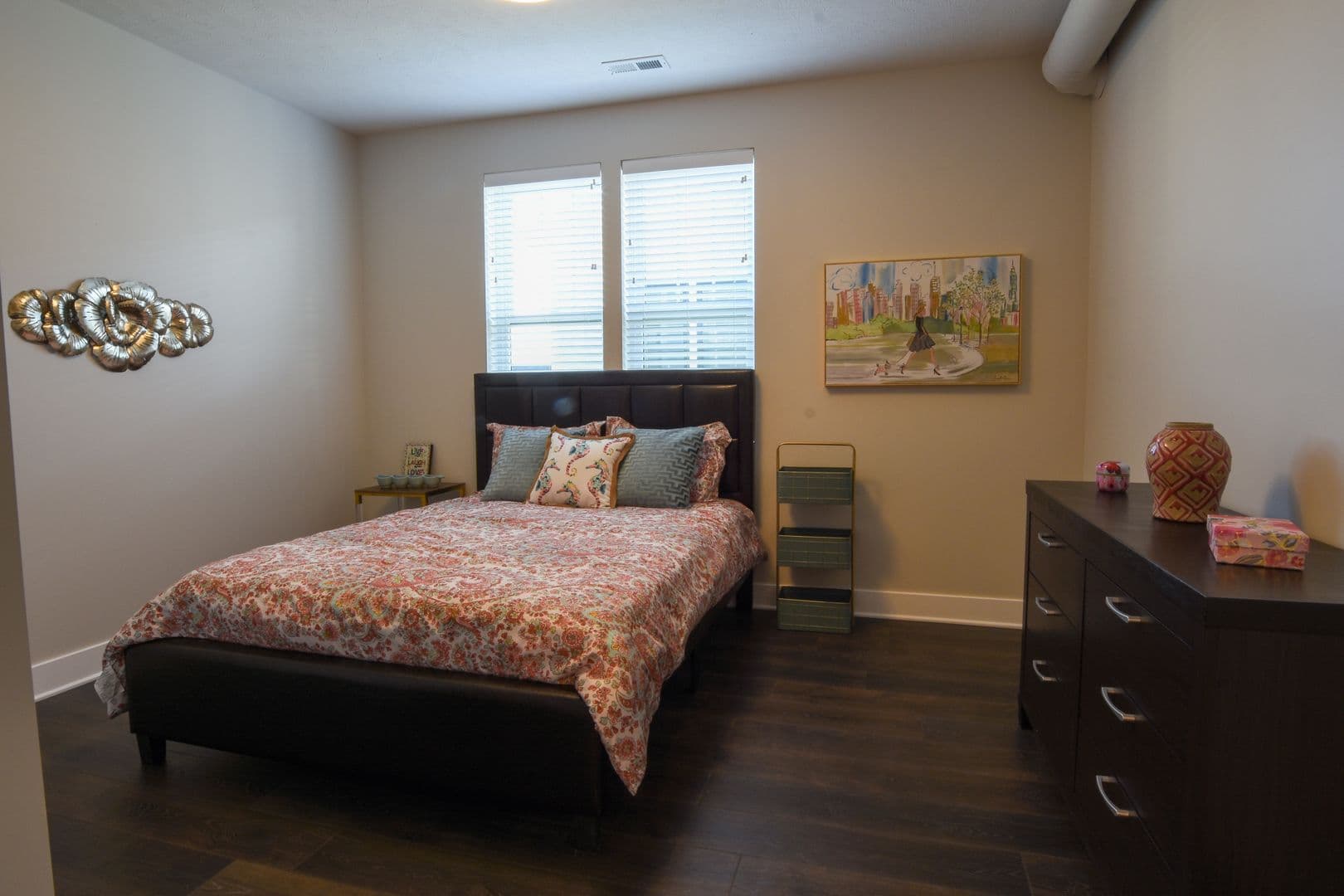 Omaha Apartment: 13178 Lincoln Road