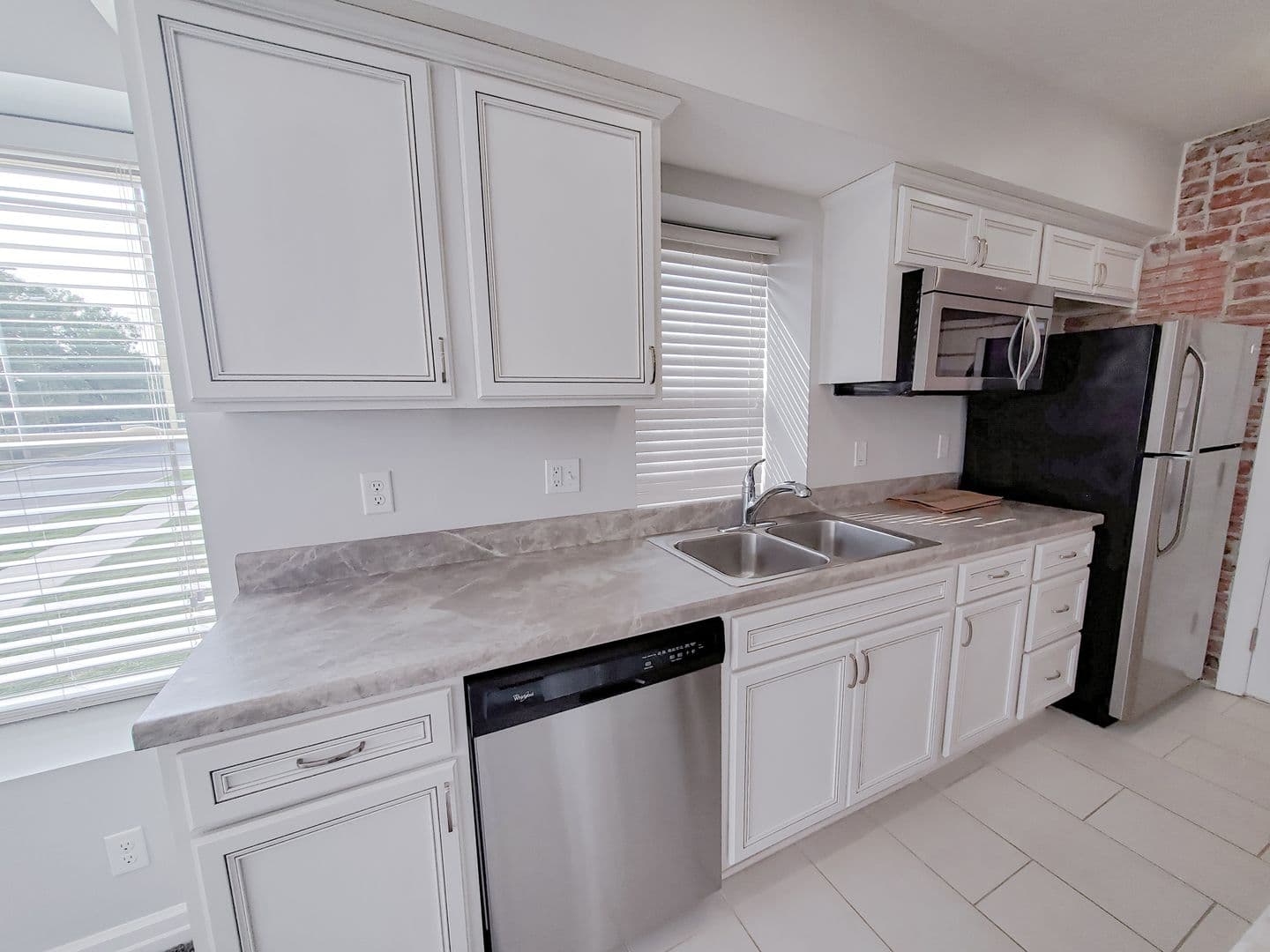 Omaha Apartment: 528 S. 29th Street