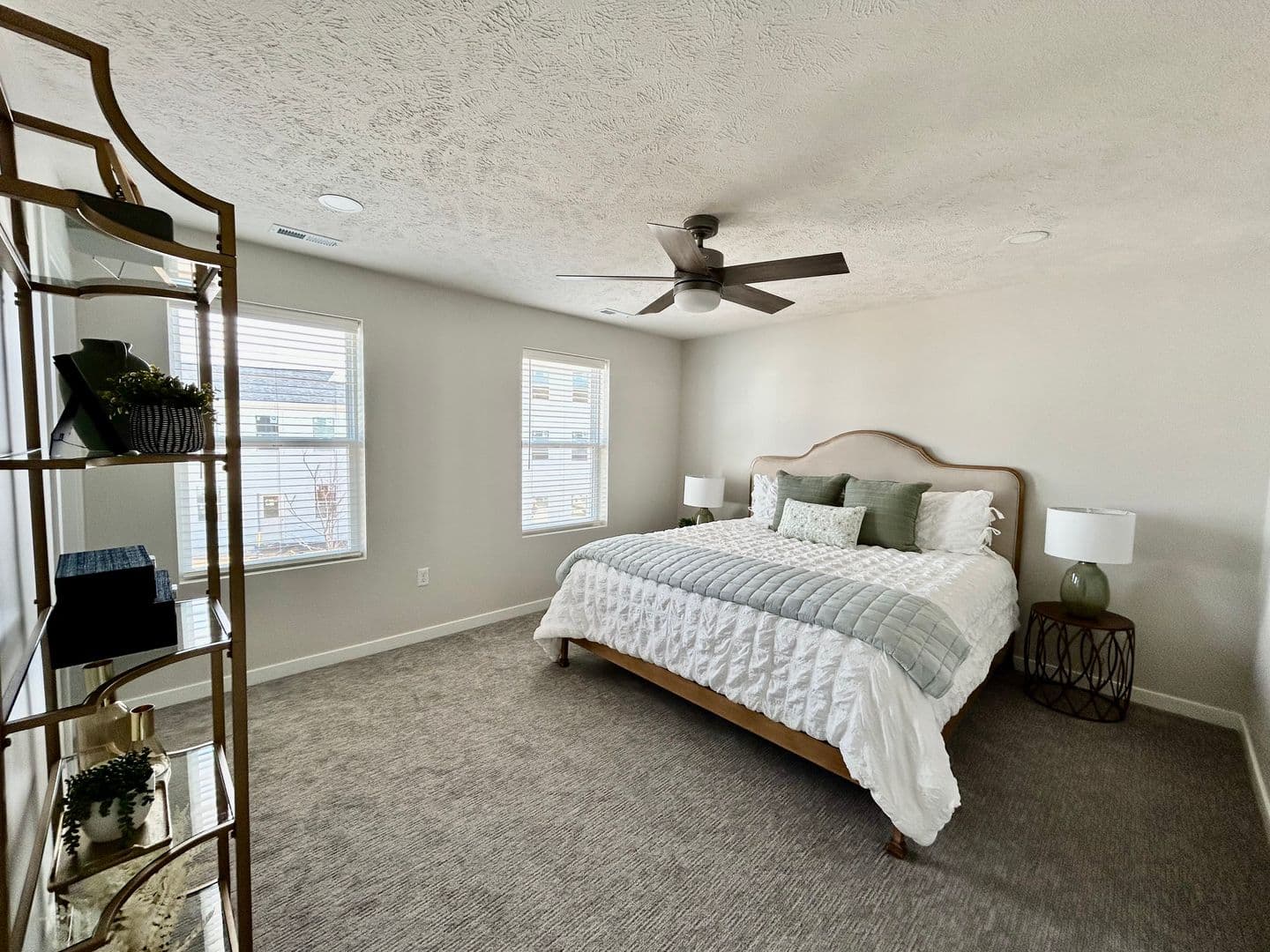 Omaha Apartment: 13041 Cornhusker Road