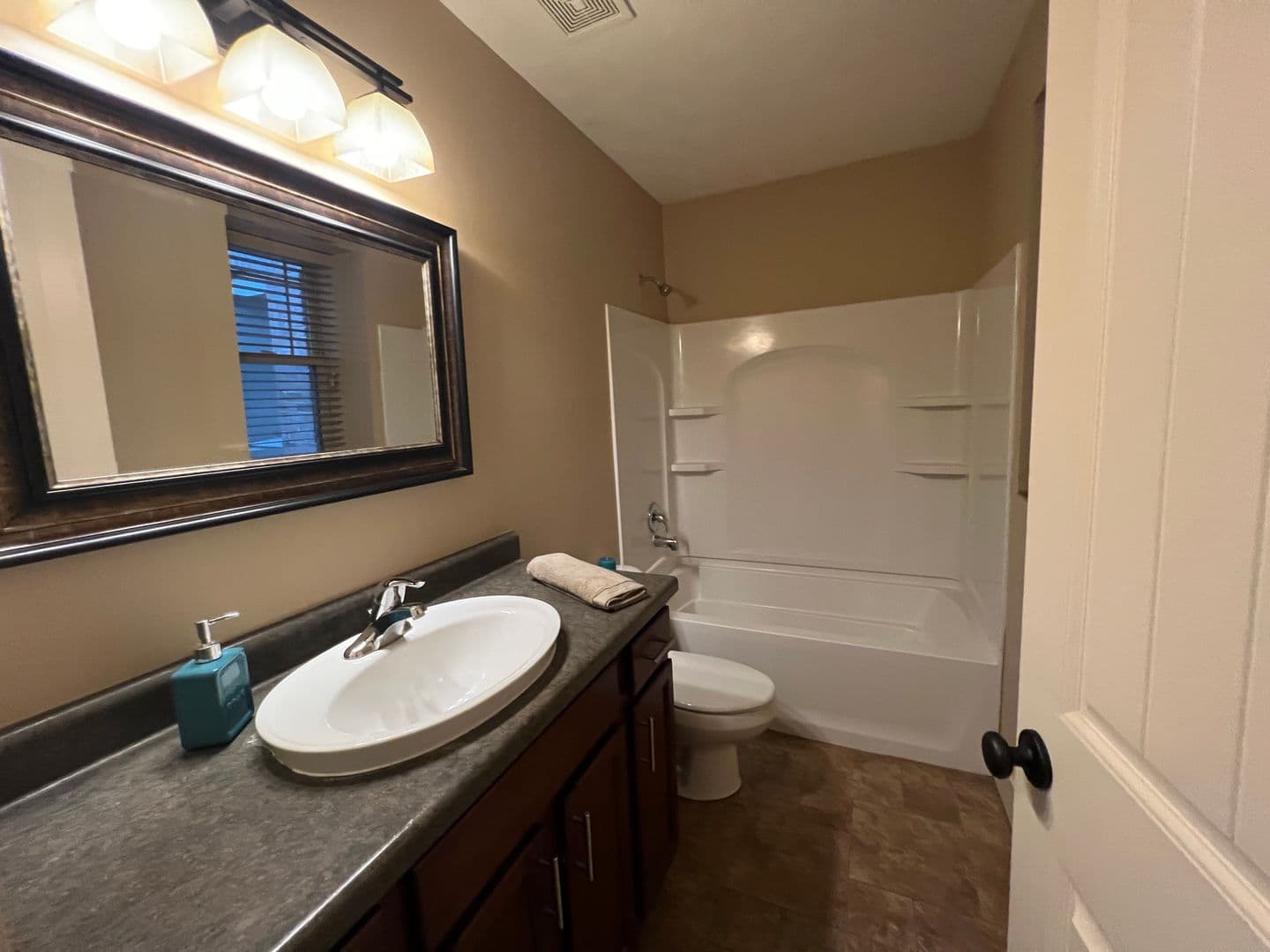 Omaha Apartment: 2934 Leavenworth