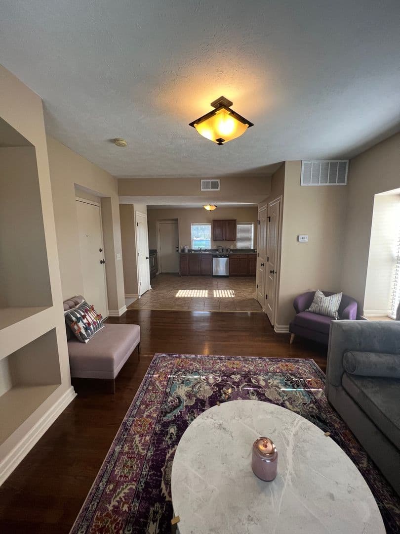Omaha Apartment: 3007 Jackson Street