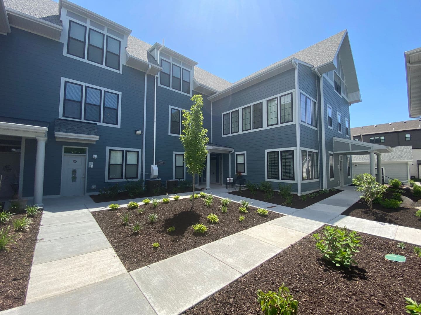 Omaha Apartment: 13178 Lincoln Road