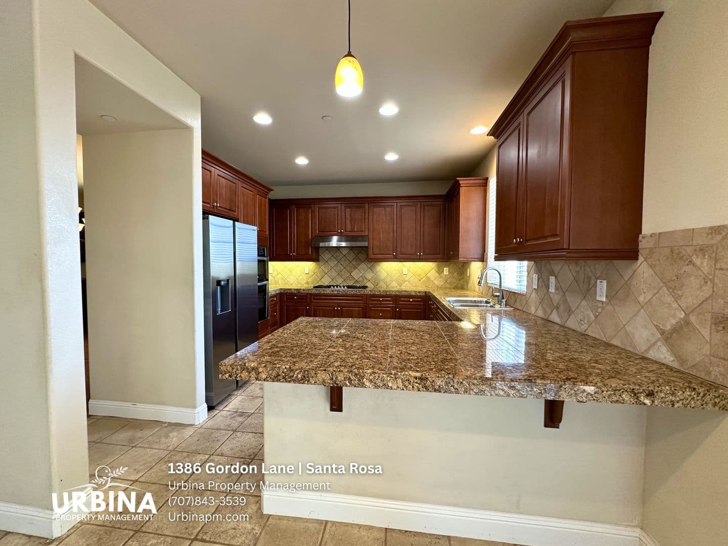 Santa Rosa House: 1386 Gordon Lane
