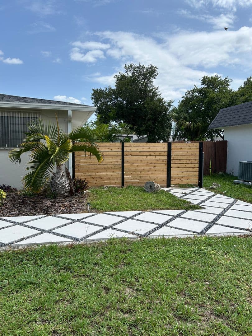 Cape Coral Condo: 1430 NE 4th Terrace