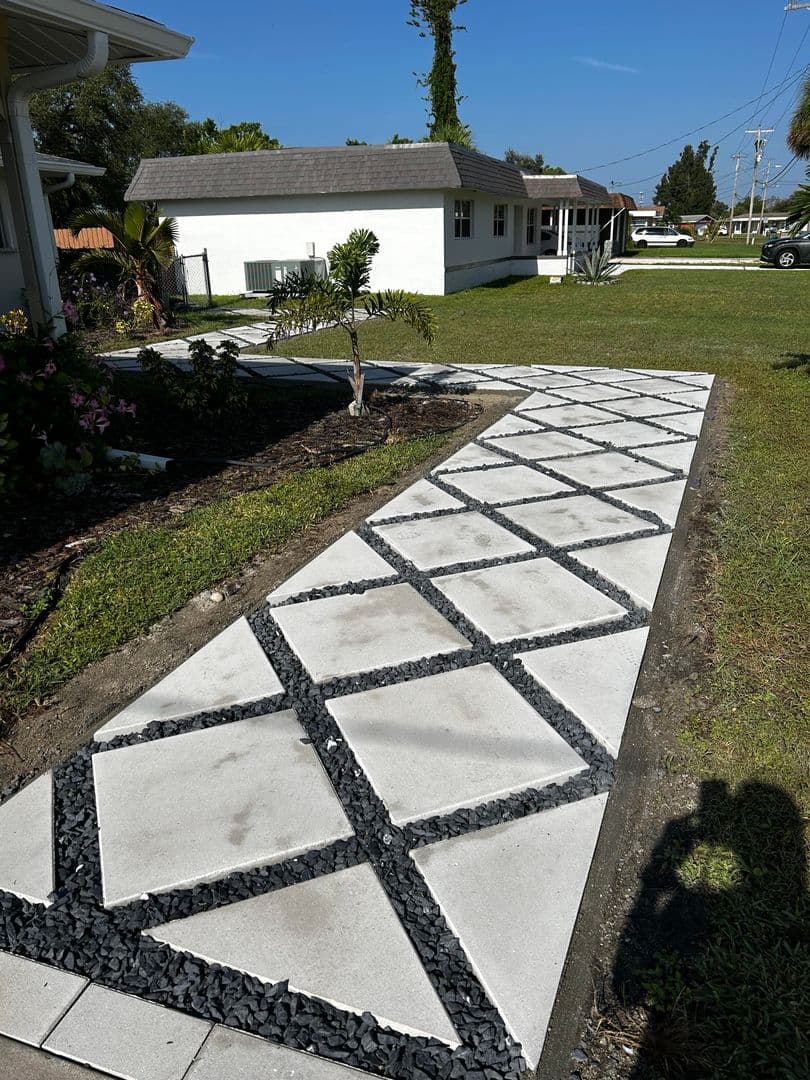 Cape Coral Condo: 1430 NE 4th Terrace